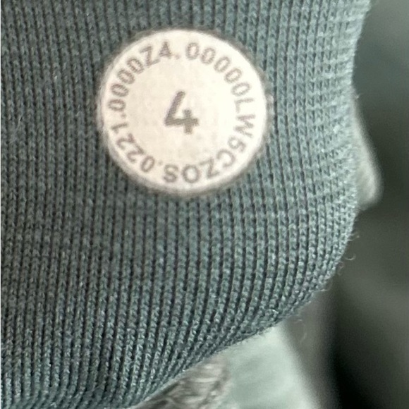 Lululemon Align Leggings xs small Size 4 EUC - Picture 4 of 4